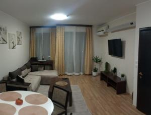 СПА апартамент "Цвети" в Балнео хотел "Свети Спас" - Минерална вода,гледка и уют