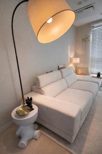 2025년신축건물#따뜻한난방#투룸#퀸침대2개#신림역3분거리#2호선#명동#홍대#이태원#강남