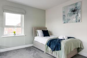 Aylesbury 4BR House-Garden & Parking Sleeps 10