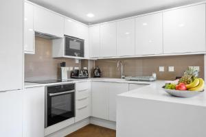 Modern Luxe 1 Bedroom Apartment with central location