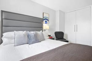 Modern Luxe 1 Bedroom Apartment with central location