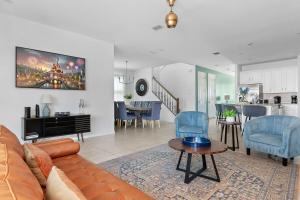 Marvel Game Room w Private pool in Family Resort!