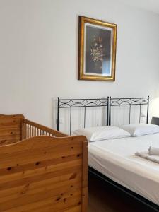 3 Rooms - 3 Bath - Bright Modern Apartment