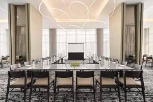 Hollywood SkyView Penthouse