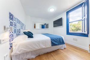 Luxurious 6-Bedroom Villa with Private Pool in Alicante