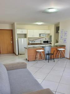 Saint Sebastian Flat 201 - Com Hidro! até 3 pessoas, Duplex, no centro