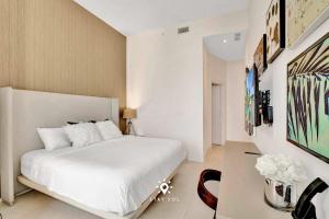 Beautiful Balcony 2BR Resort