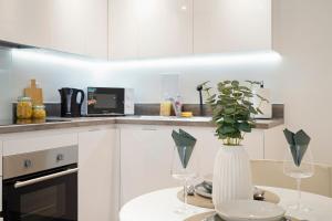 New-Build 1-Bed Apartment in Luton