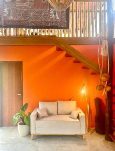 Casa na mata a 2 min de direção da Praia do Sargi