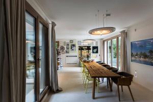 Luxurious 5-Bedroom Villa with Private Pool in Forte dei Marmi