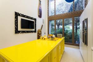 Luxurious 5-Bedroom Villa with Private Pool in Forte dei Marmi