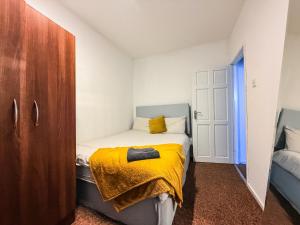 Perfect House for Group Getaways - Sleeps 14 - 4BR