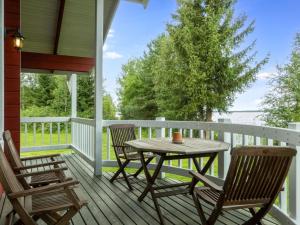 Holiday Home Mansikkaranta 3- osittain esteetön by Interhome