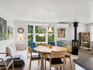 Holiday Home Jannike - 150m from the sea by Interhome