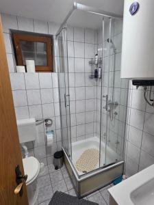 Holiday house with a big garden and free parking