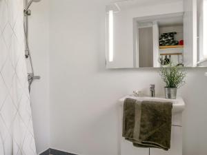 Apartment Arton - from the sea by Interhome