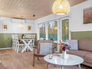 Holiday Home Felicia - from the sea by Interhome