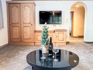 Apartment Penzing by Interhome