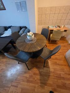 Holiday house with a big garden and free parking