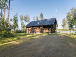 Holiday Home Aurinkopaikka by Interhome