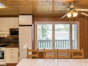 Holiday Home Aurinkopaikka by Interhome