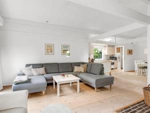 Holiday Home Vangel - 350m from the sea by Interhome