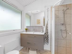 Holiday Home Vangel - 350m from the sea by Interhome