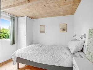 Holiday Home Vangel - 350m from the sea by Interhome