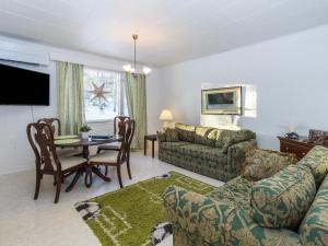 Holiday Home Kelloselkä b by Interhome