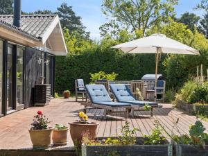 Holiday Home Goodje - 1-4km from the sea by Interhome