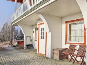 Holiday Home Mukalilla- paritalo sis loppusiivouksen by Interhome