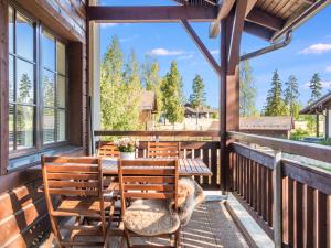 Holiday Home Point vale 1 as 6 by Interhome