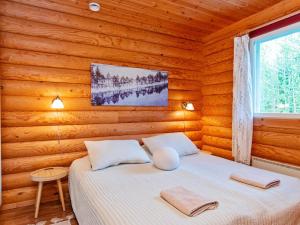 Holiday Home Karhu by Interhome