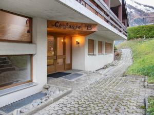 Apartment Centaure B CO 1 by Interhome