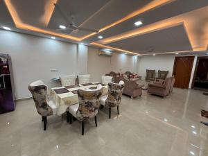 Stella Homestay - Near Yashobhoomi