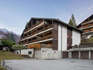 Apartment Centaure B CO 1 by Interhome