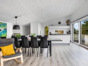 Holiday Home Fin - 150m from the sea by Interhome