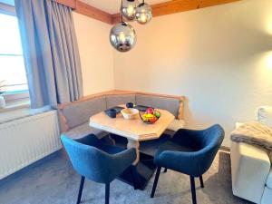 Apartment Hochfeld-3 by Interhome