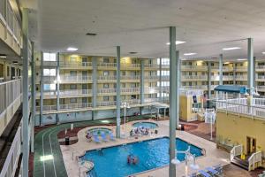 Walk to Beach Hilton Head Resort Condo with Pools!
