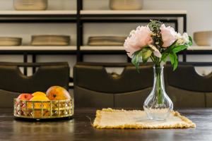 Large Historic Home by Charles Bridge & Parking