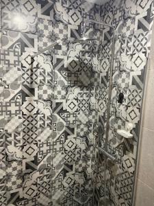 Coastal Vineyard Hideaway