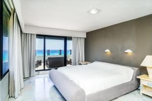 Fabulous Oceanview Suite Access to Beach & Pools