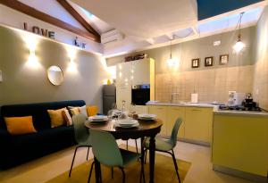 San Marco Gem - 2BR, Roof Terrace, AC, Fiber WiFi