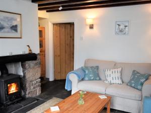 3 Bed in Holmrook oc-sz313