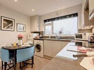 2 Bed in Keswick oc-sz116