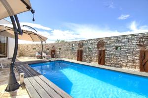 Charming villa Darte with private pool near Rovinj, extra pool heating available