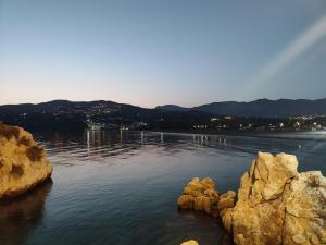 Studio au calme avec vue sur mer