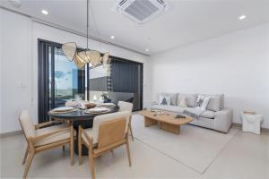 Tide One-Bedroom Apartment With Terrace
