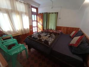 Chetan Home Stay II Flachan Darshan II