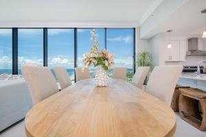 Phoenix Gulf Shores II 2501